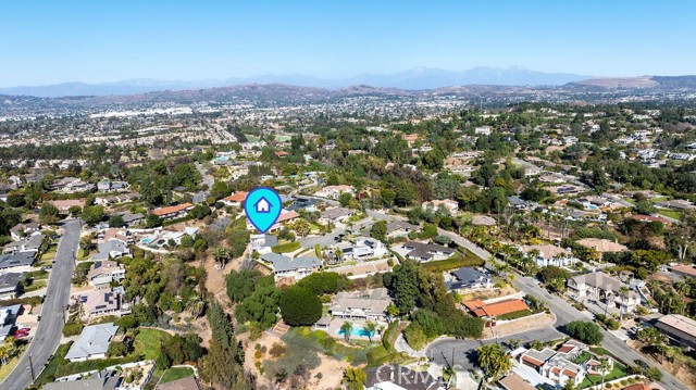 1101 Kenwood Place, Fullerton CA: https://media.crmls.org/medias/82eebee1-8b6a-45ea-b997-a83b23a358ed.jpg