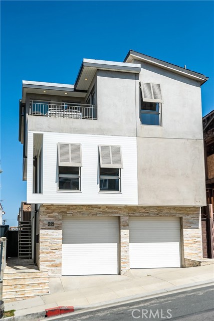 221 36th Street, Manhattan Beach, California 90266, 3 Bedrooms Bedrooms, ,3 BathroomsBathrooms,Residential,Sold,36th,SB22069794