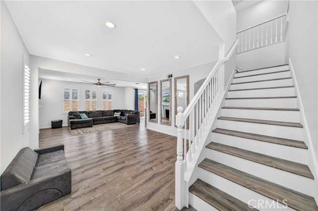 Detail Gallery Image 4 of 32 For 35899 Gatineau, Murrieta,  CA 92563 - 4 Beds | 2/1 Baths