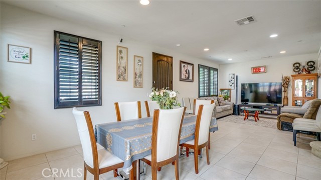 4248 W 5th Street, Santa Ana CA: https://media.crmls.org/medias/82f0bfea-8350-4411-93be-da724f81c4ec.jpg
