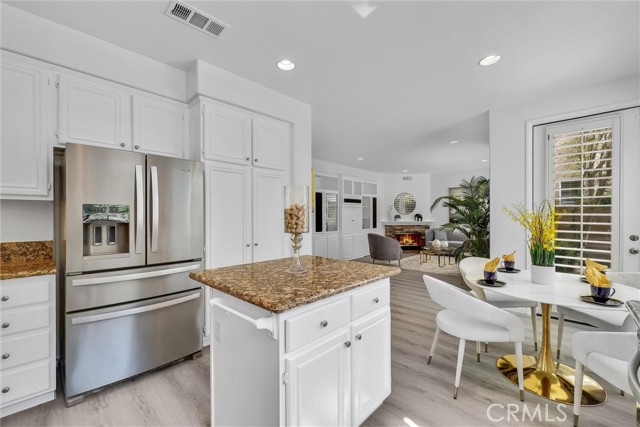 Detail Gallery Image 11 of 27 For 64 Montrose, Irvine,  CA 92620 - 4 Beds | 2/1 Baths
