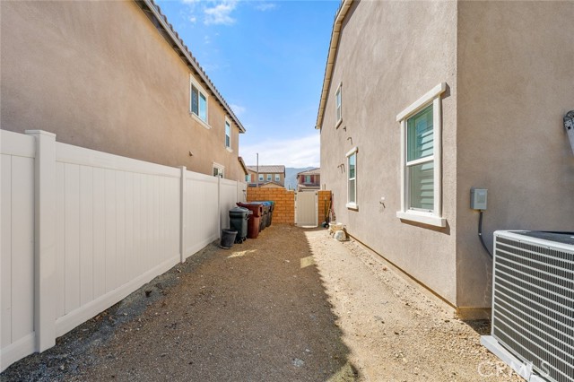 Image 28 of 31 For 11662 Starlily Court
