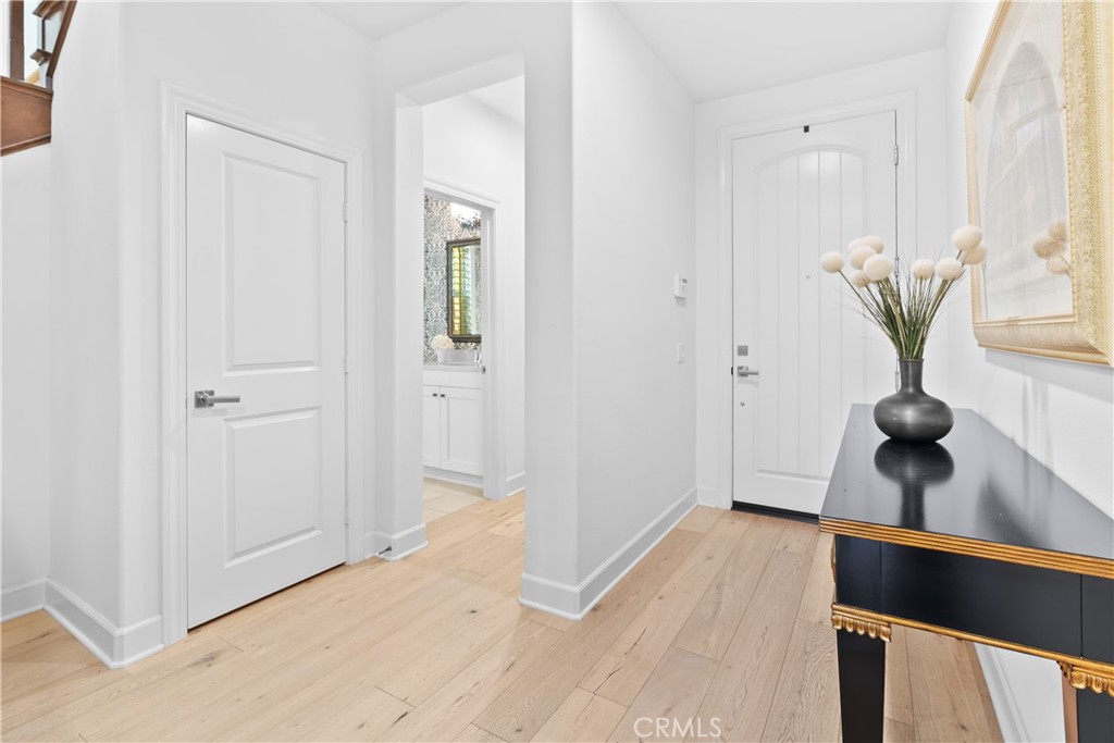 MLS #OC25195995 image #34