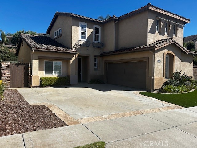 Detail Gallery Image 1 of 10 For 23122 Mountain Pine, Mission Viejo,  CA 92692 - 5 Beds | 2/1 Baths