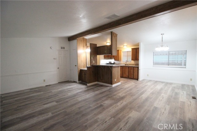 Detail Gallery Image 9 of 22 For 1301 Taft #168,  Bakersfield,  CA 93307 - 3 Beds | 2 Baths