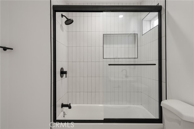 Detail Gallery Image 18 of 24 For 2338 S Cloverdale Ave, Los Angeles,  CA 90016 - 3 Beds | 2 Baths