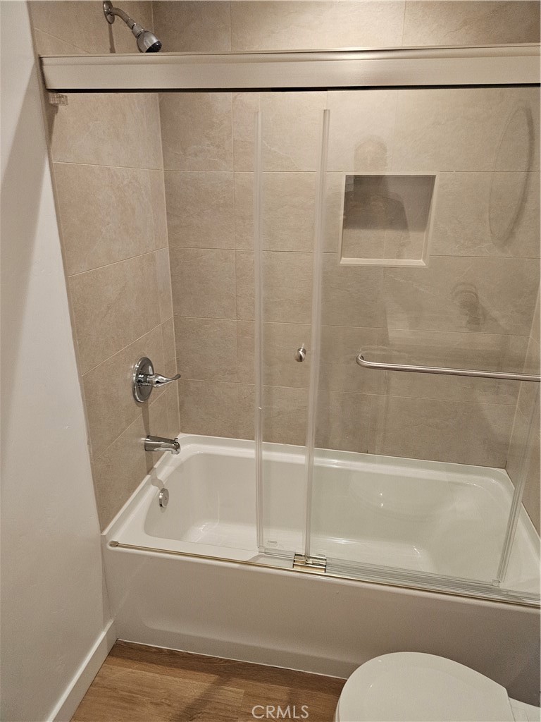 https://media.crmls.org/medias/82f5ab03-e544-45ab-ae6e-ef5af6668fa7.jpg?preset=X-Large