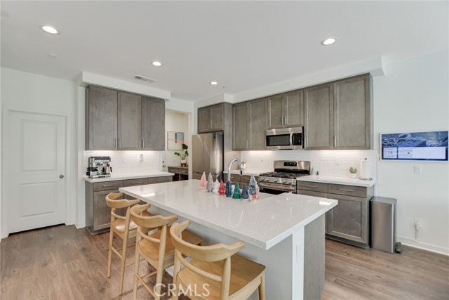 Detail Gallery Image 13 of 44 For 31969 Monet, Yucaipa,  CA 92399 - 3 Beds | 2/1 Baths