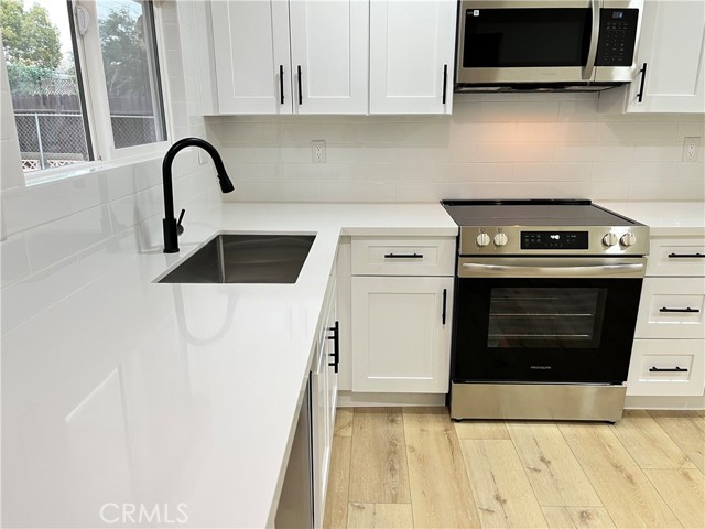 Detail Gallery Image 7 of 46 For 28451 Murrieta, Menifee,  CA 92586 - 2 Beds | 1 Baths