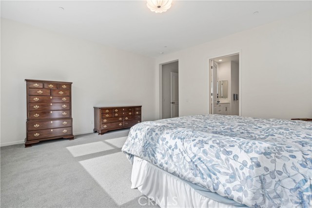 Detail Gallery Image 38 of 72 For 18696 Cedar Crest Dr, Canyon Country,  CA 91387 - 3 Beds | 2/1 Baths