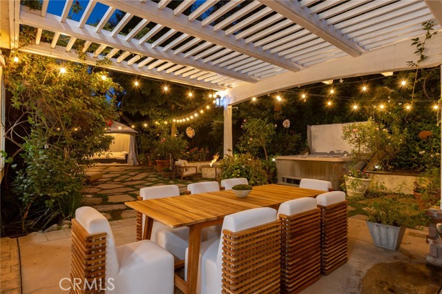 Detail Gallery Image 47 of 55 For 5985 Vista De La Luz, Woodland Hills,  CA 91367 - 4 Beds | 3/1 Baths