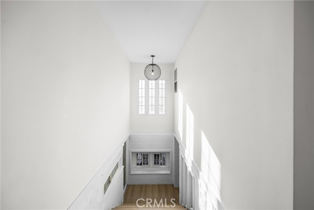 Detail Gallery Image 14 of 25 For 2823 W 8th St, Los Angeles,  CA 90005 - 4 Beds | 2/1 Baths