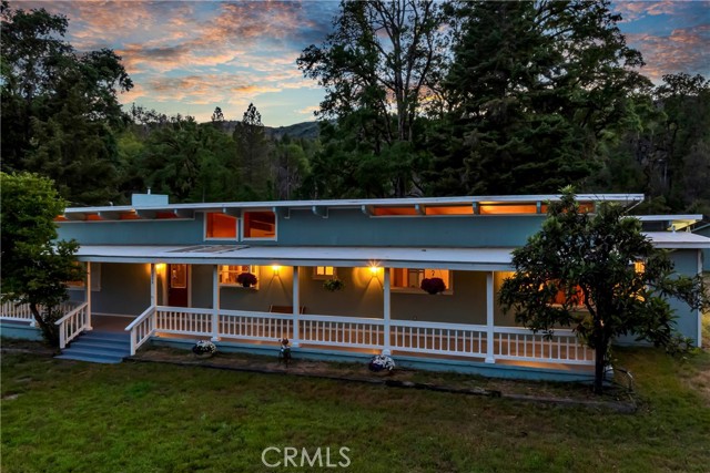 Detail Gallery Image 1 of 38 For 12255 Elk Mountain Rd, Upper Lake,  CA 95485 - 3 Beds | 2 Baths