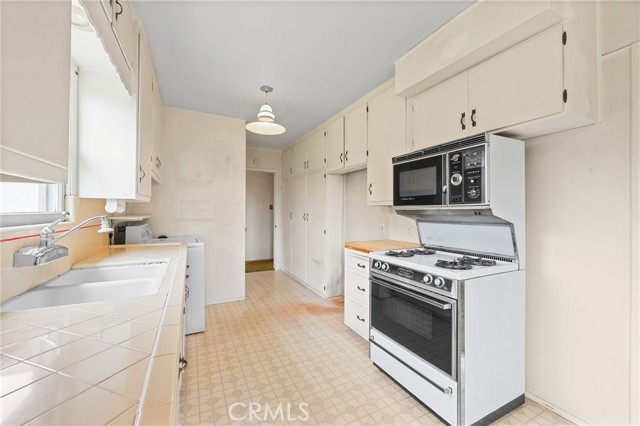 Detail Gallery Image 6 of 21 For 845 E Florence, West Covina,  CA 91790 - 3 Beds | 1/1 Baths