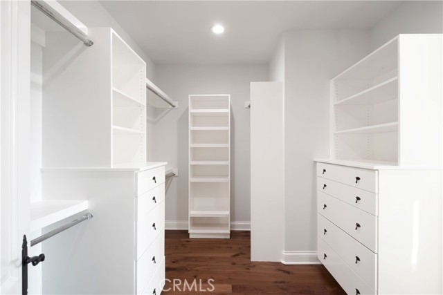 1725 Oak Avenue, Manhattan Beach, California 90266, 4 Bedrooms Bedrooms, ,4 BathroomsBathrooms,Residential,Sold,Oak,SB21251679