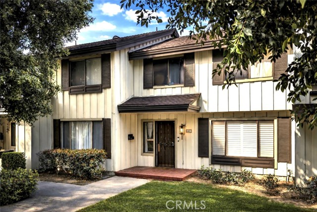 Front Image Thumbnail for CRDW26068050