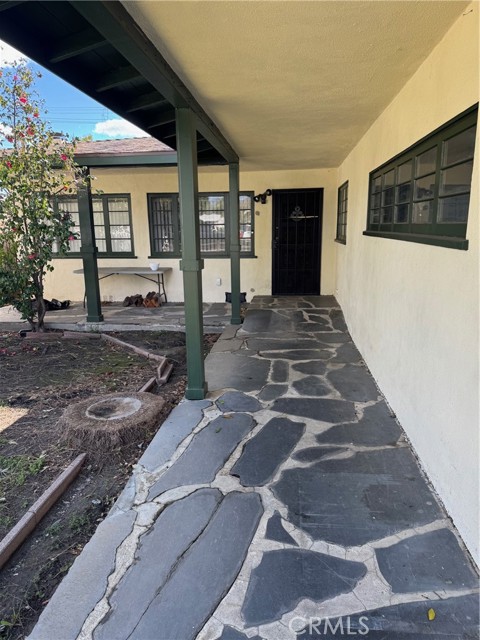 Detail Gallery Image 2 of 33 For 22138 Cantlay, Canoga Park,  CA 91303 - 2 Beds | 1 Baths