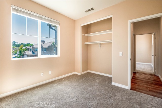27531 Sunny Creek Drive, Valencia CA: https://media.crmls.org/medias/82f8e995-4efc-4901-9450-ce46ab9c33f0.jpg