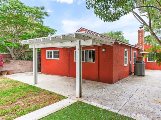 404 Kansas Street, El Segundo CA: https://media.crmls.org/medias/82f91604-2c7f-4ae9-a8ec-0d97735435d1.jpg