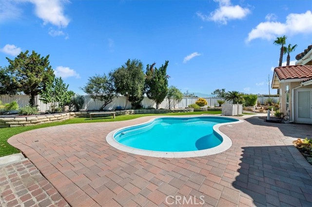 22711 Pebblestone Drive, Nuevo CA: https://media.crmls.org/medias/82f94ba0-66c5-474b-843c-9cad3694dee2.jpg