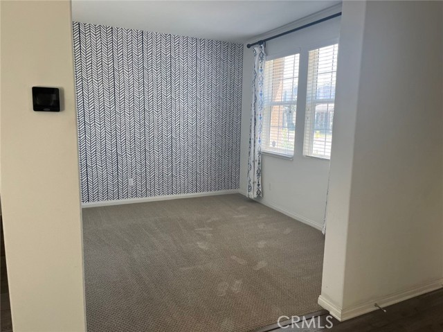 Detail Gallery Image 11 of 20 For 13084 Irisbend Ave, Corona,  CA 92880 - 3 Beds | 2/1 Baths