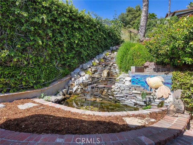 Detail Gallery Image 45 of 72 For 1012 N Sunset Canyon Dr, Burbank,  CA 91504 - 3 Beds | 2 Baths