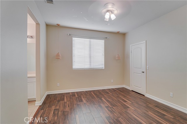 Detail Gallery Image 23 of 44 For 5005 Silvery Jewel, Bakersfield,  CA 93313 - 5 Beds | 3/1 Baths