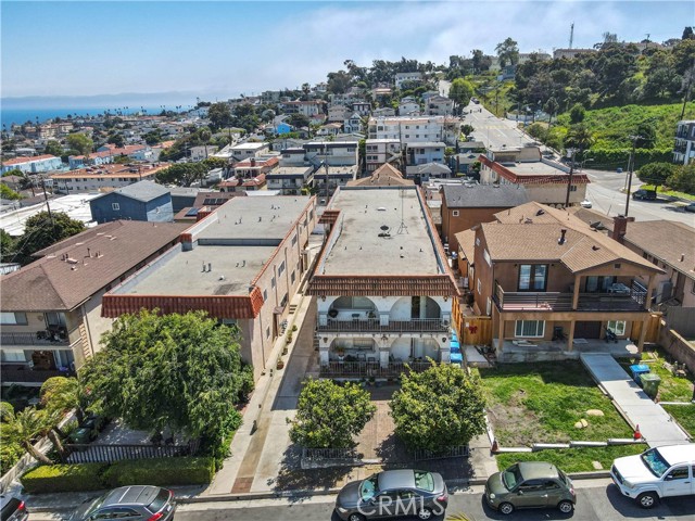 Detail Gallery Image 4 of 18 For 735 W 30th St, San Pedro,  CA 90731 - – Beds | – Baths