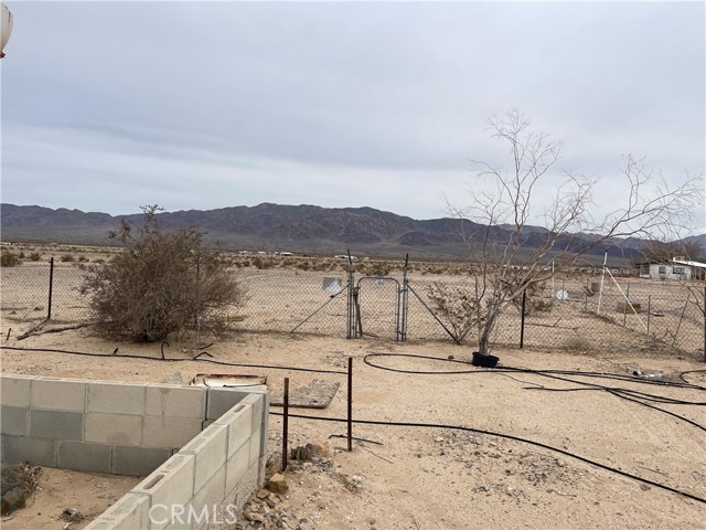 81821 Virginia Road, 29 Palms, California 92277, 2 Bedrooms Bedrooms, ,1 BathroomBathrooms,Single Family Residence,For Sale,Virginia,JT24002957