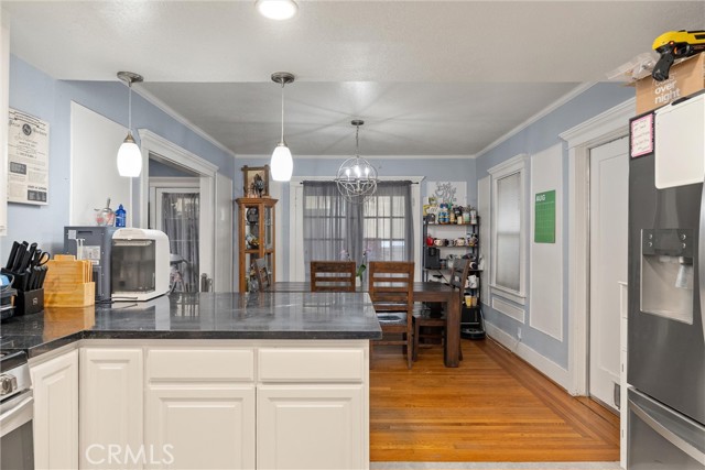 1225 Floral Avenue, Oroville CA: https://media.crmls.org/medias/82fd0130-7fbb-4b1d-b226-c52d90ca7ced.jpg