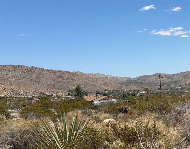 51371 Cheyenne Trail, Morongo Valley CA: https://media.crmls.org/medias/82fd23d5-517d-4589-af68-b4037bd77cf2.jpg