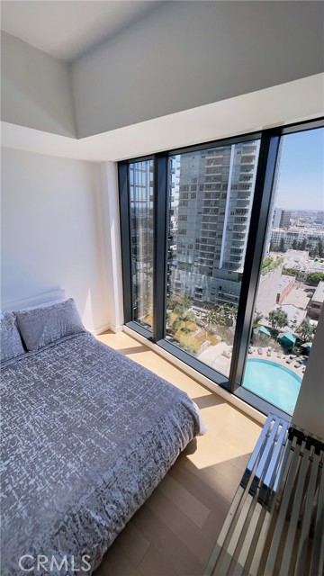 1200 Figueroa, Los Angeles CA: https://media.crmls.org/medias/82fd385c-e871-400e-98d9-25997640a960.jpg