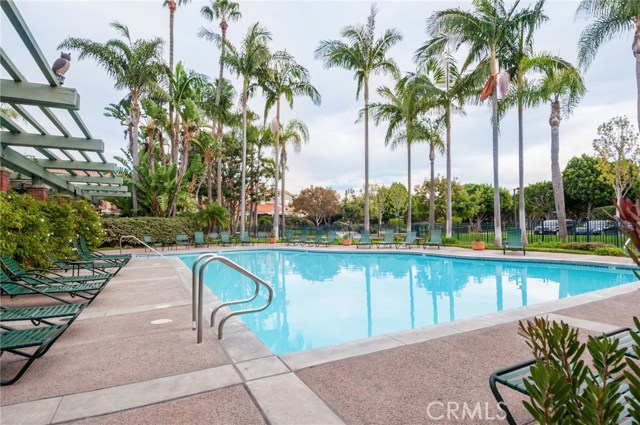 32 Malaga Place, Manhattan Beach, California 90266, 2 Bedrooms Bedrooms, ,1 BathroomBathrooms,Residential,Sold,Malaga,SB17034597