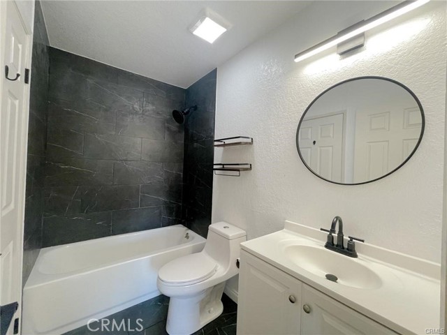 Detail Gallery Image 10 of 17 For 778 Gianni Dr #208,  Corona,  CA 92879 - 2 Beds | 1 Baths