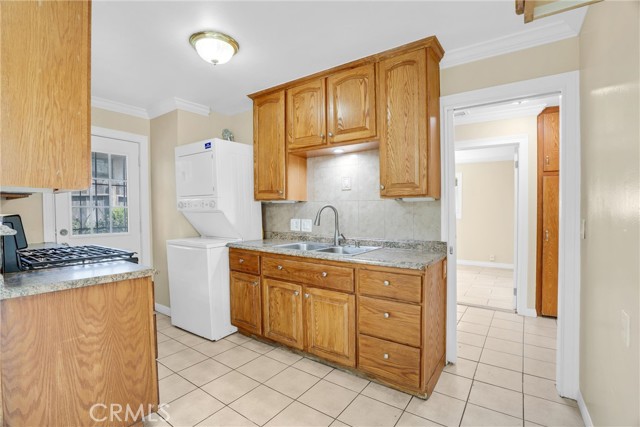 Detail Gallery Image 7 of 23 For 185 S. Bush St, Orange,  CA 92868 - 2 Beds | 1 Baths