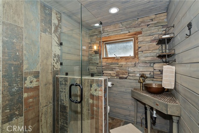 Detail Gallery Image 40 of 42 For 533 Sunderland, Lake Arrowhead,  CA 92352 - 3 Beds | 3/1 Baths