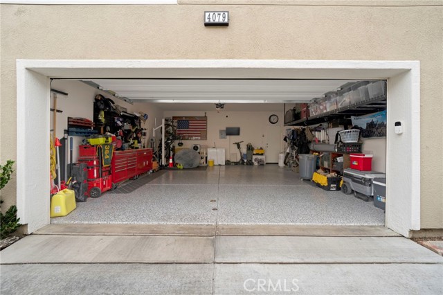4079 Summer Way, Corona CA: https://media.crmls.org/medias/82fe85f9-e9a5-40ce-bbcf-149d8745eeb3.jpg