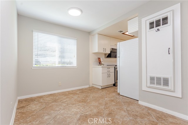 12835 10th Street, Chino CA: https://media.crmls.org/medias/82fe9c90-e961-45ef-bc1f-631d7c1eb9ac.jpg