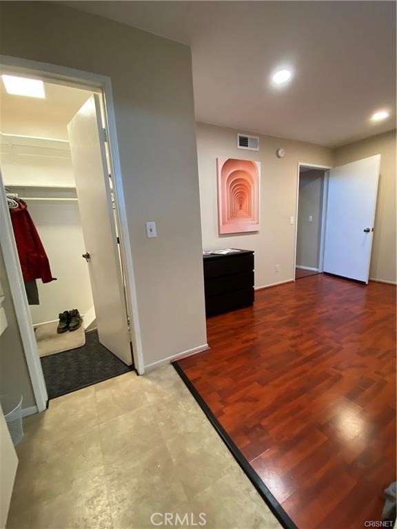 Detail Gallery Image 22 of 28 For 18631 Collins St #28,  Tarzana,  CA 91356 - 2 Beds | 2/1 Baths