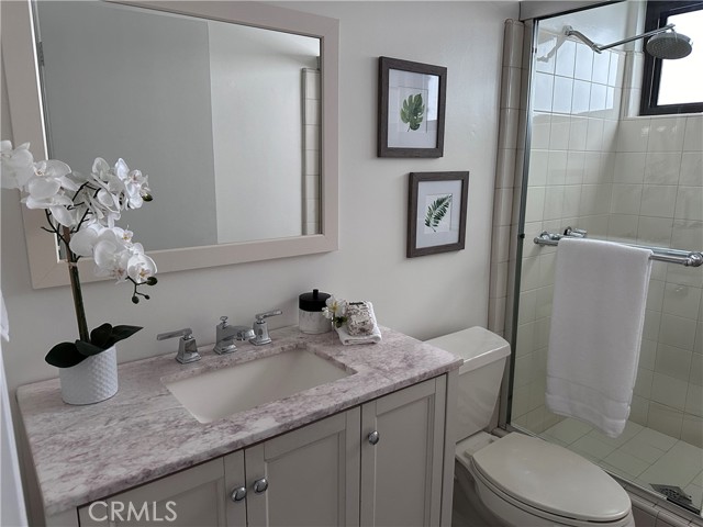 Detail Gallery Image 27 of 32 For 440 29th St, Manhattan Beach,  CA 90266 - 2 Beds | 2 Baths