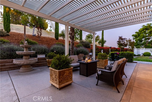 98 Nutwood Circle, Paso Robles CA: https://media.crmls.org/medias/82ffc9df-fb6a-4cc3-99a8-ec2e1b4df169.jpg