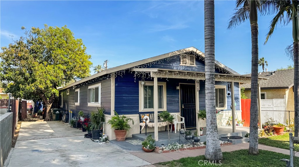 611 S Laurel Avenue