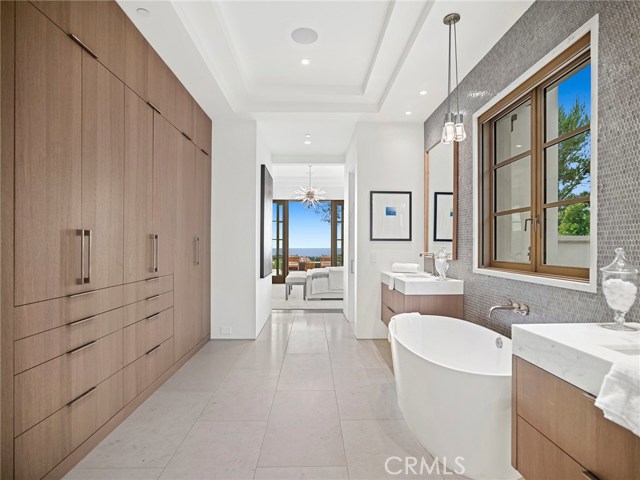 Detail Gallery Image 26 of 68 For 21 Spinnaker, Newport Coast,  CA 92657 - 5 Beds | 7/1 Baths