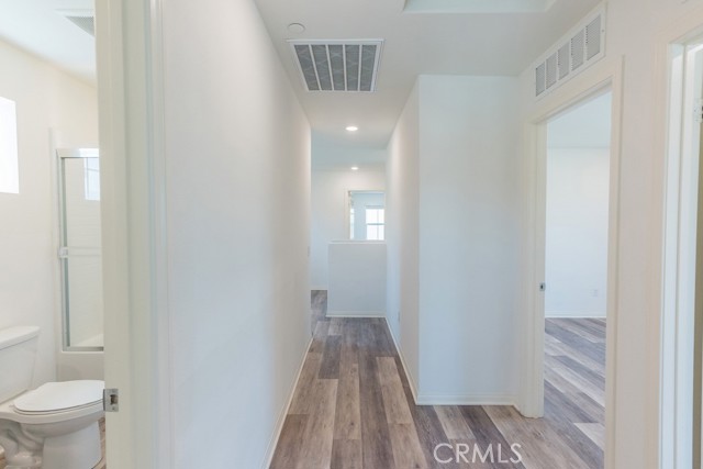 Detail Gallery Image 27 of 64 For 27638 Sawtooth Ln, Canyon Country,  CA 91387 - 3 Beds | 2/1 Baths