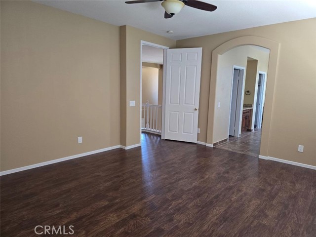 27513 Stanford Drive, Temecula CA: https://media.crmls.org/medias/83019706-3e3c-40db-9224-5b733e3b9790.jpg