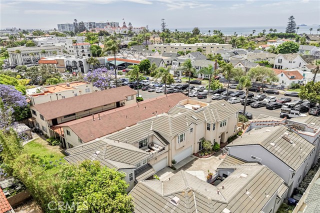 1034 Isabella Avenue, Coronado CA: https://media.crmls.org/medias/83026705-3780-4bc1-874b-2ee0da2c1eb2.jpg