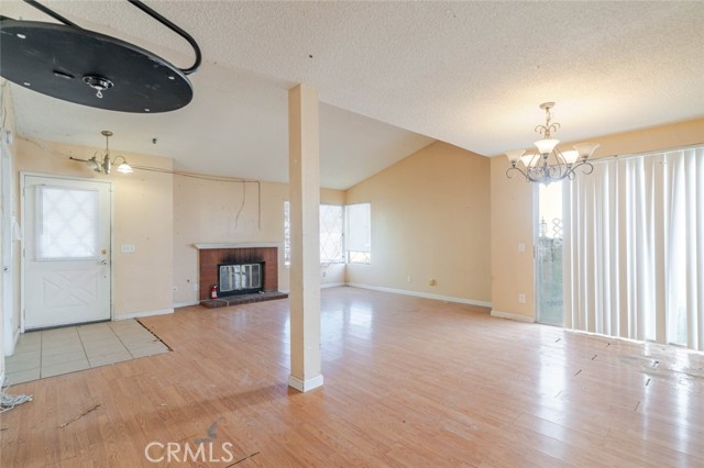 Detail Gallery Image 5 of 31 For 36620 Ramona Rd, Palmdale,  CA 93550 - 3 Beds | 2 Baths