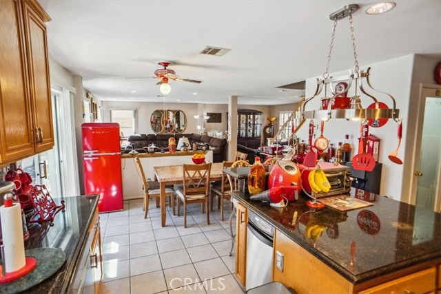 29720 Creekbed Road, Castaic CA: https://media.crmls.org/medias/83032011-b825-4fbf-b787-fd616fafdac5.jpg