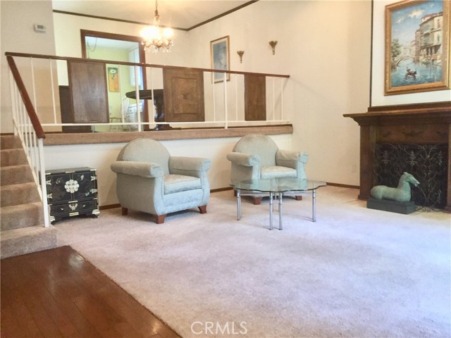 Detail Gallery Image 3 of 6 For 10201 Mason Ave #101,  Chatsworth,  CA 91311 - 2 Beds | 2/1 Baths