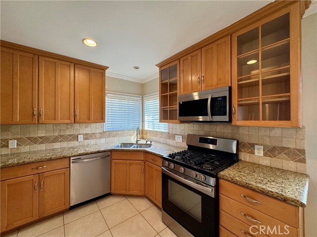 Detail Gallery Image 6 of 26 For 2815 W 167th St, Torrance,  CA 90504 - 3 Beds | 2 Baths